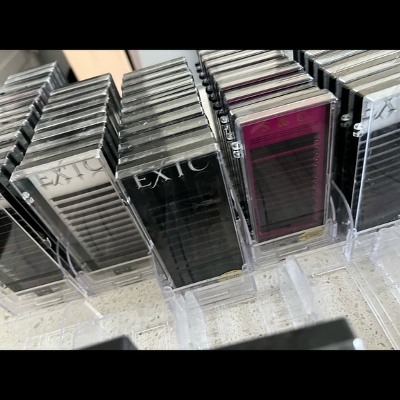 CLEARANCE Eyelashes Boxes Acrylic Box EXTC - Many Sizes & Length - Picture 8 of 16